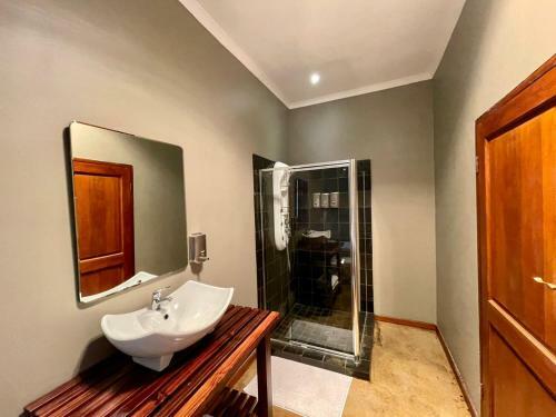 Hostal About Guest Lodge