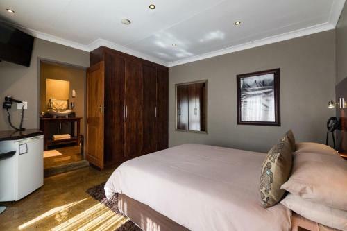 Hostal About Guest Lodge