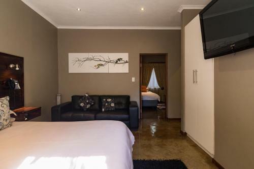 Hostal About Guest Lodge