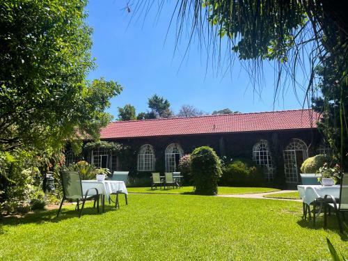 Hostal Amorus Guesthouse