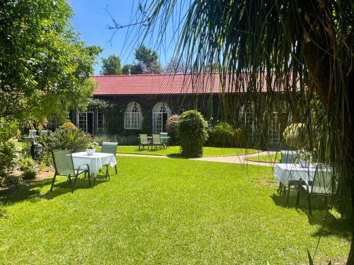 Hostal Amorus Guesthouse