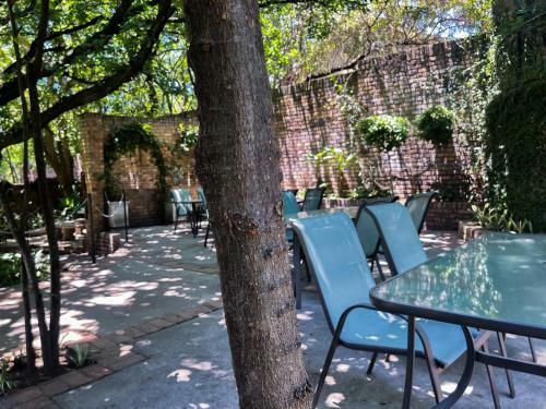 Hostal Amorus Guesthouse