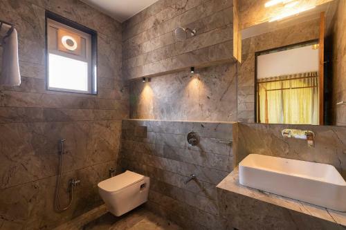 Villa Stayvista At Lake Arches