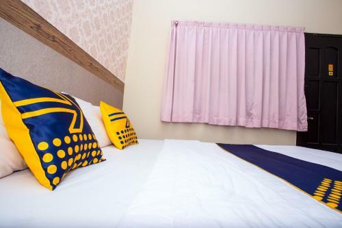 Hotel Vaccinated Staff - Spot On 2589 Marina Residence