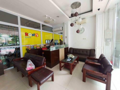 Rons City Hotel