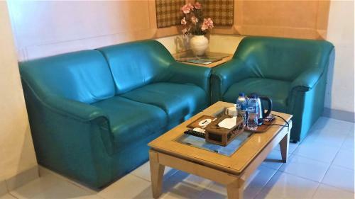 Rr Wisata Indah Hotel