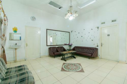 Spot On 1707 Hotel Mustika Widyasari