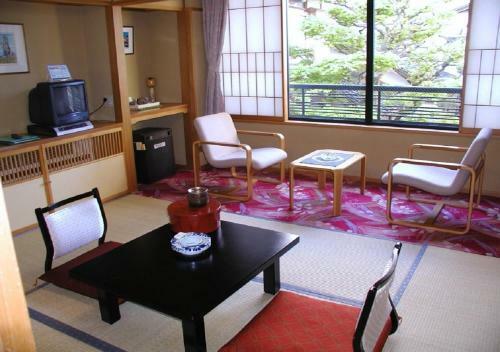 Hotel Wakaba Ryokan / Vacation Stay 29460