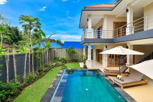 Lovina Premium Villa Resort - Luxury Holiday Service!