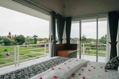 Bamboo Cozy Villa