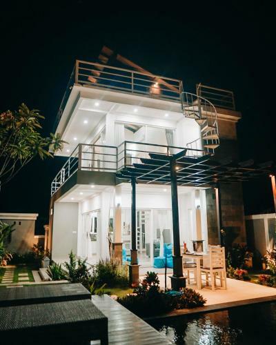 Bamboo Cozy Villa