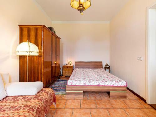 Snug Apartment In Altentreptow With Garden