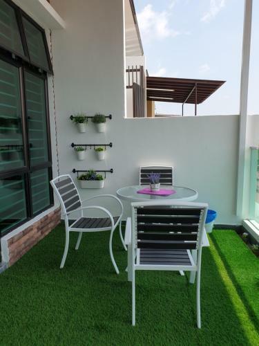 Apartamento Jesmine Relax Homestay{ Sky Mirror }