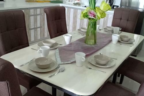 Apartamento Manee Home Kota Damansara