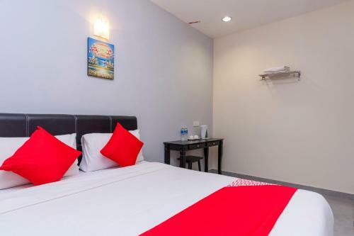 Oyo 756 Muar City Hotel