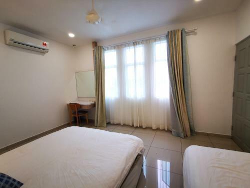 Hostal Secret Garden Warni Villa (Muar)