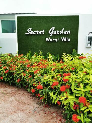 Hostal Secret Garden Warni Villa (Muar)