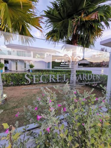 Hostal Secret Garden Warni Villa (Muar)
