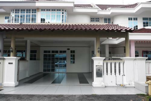 Villa Qomful - 4bed 4bath Big House