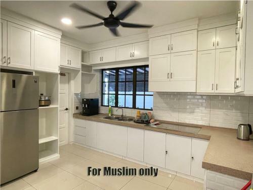Alexis Villa (for Muslim Only)