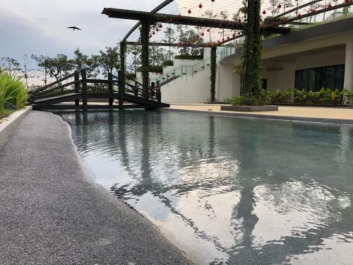 Luxury Smart Apartment W/ Poolview @green Haven