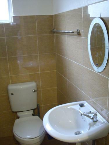 Greenleaf Angsana Homestay