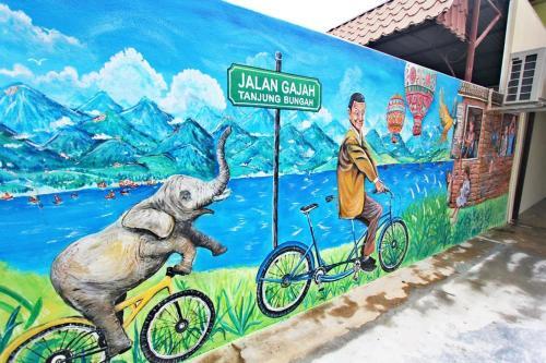 Gajah Villa 82