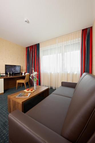 Mt Hotel