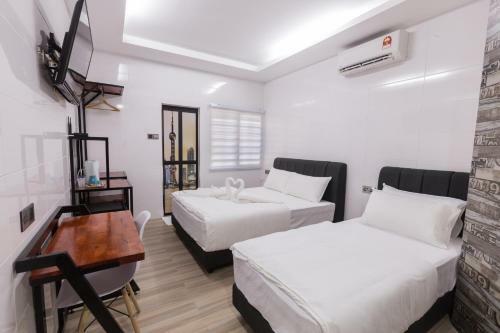 Posada Lee Luxury Home