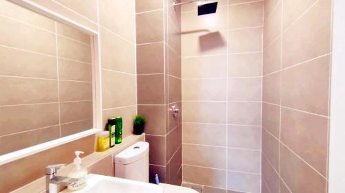 Apartamento Abhome [hero Suite 21] D'pristine #legoland #jb