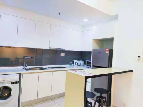 Apartamento E & D Hospitality At Almas Suites Puteri Harbour