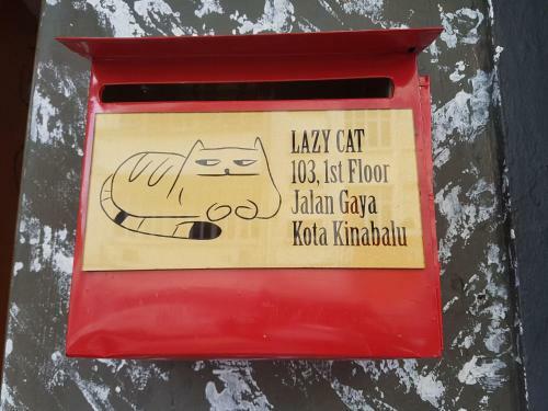 Hostal Lazy Cat Home At Gaya Street