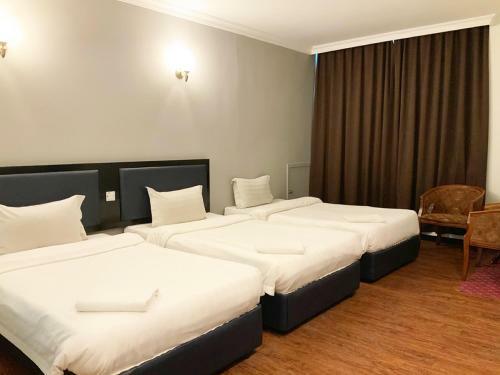 Golden Hotel