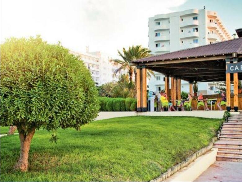 Hotel Sahara Beach Aquapark Resort