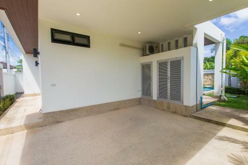 West Facing 3br Boutique Pool Villa By Intira Villas