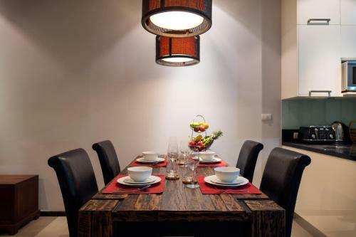 Comfortable 2br Pool Villa In Center Saiyuan