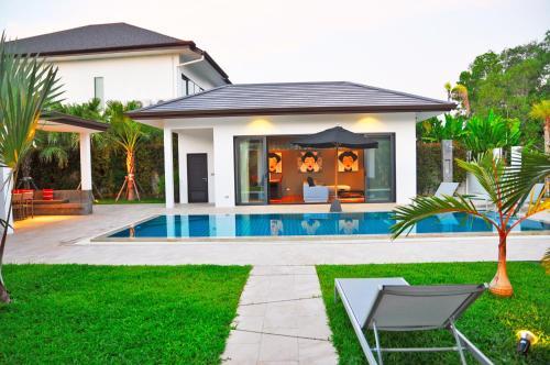 Villa Phuket Private Holiday Rental 3 Bedrooms