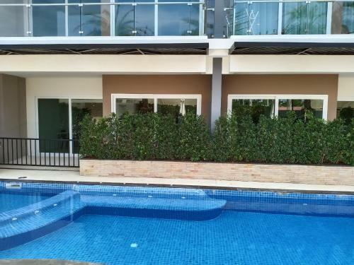 Hotel Babylon Sky Garden - Long Term Holiday Rentals