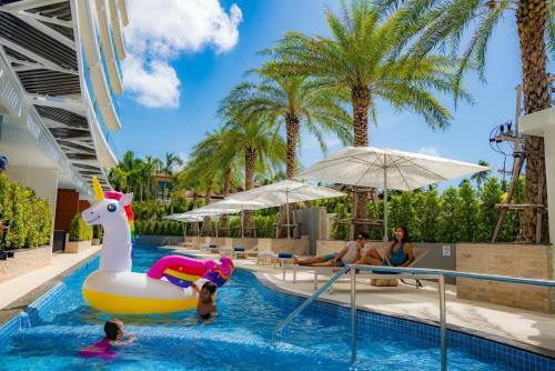 Hotel Babylon Sky Garden - Long Term Holiday Rentals