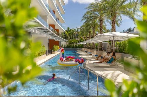 Hotel Babylon Sky Garden - Long Term Holiday Rentals
