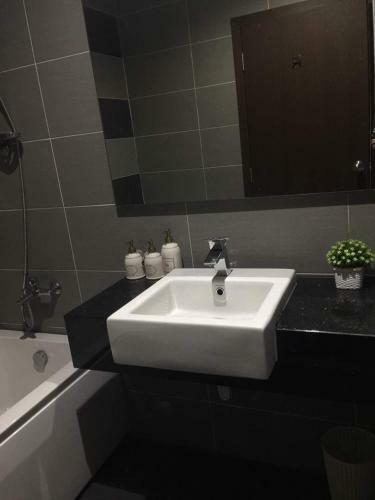 Jb City D'esplanade Shopping Mall Apartment