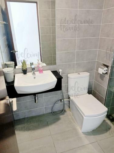 Apartamento Paragon Residences Straits View Homestay
