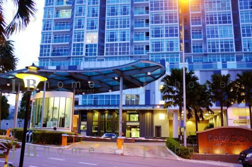 Apartamento Paragon Residences Straits View Homestay