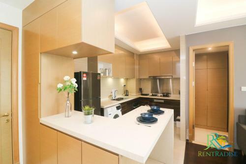 Holi Seaview Apartment R&f Princess Cove