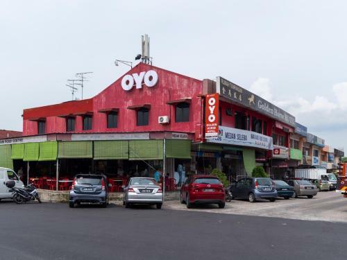 Oyo 44027 Golden Horse Hotel