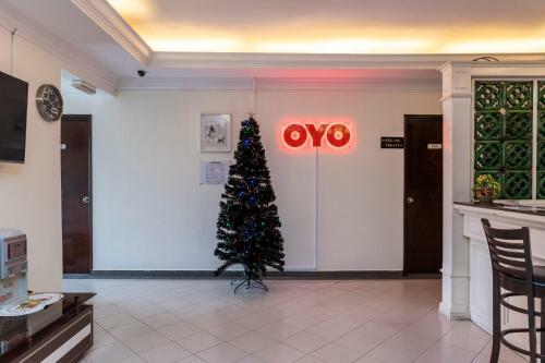 Oyo 44027 Golden Horse Hotel