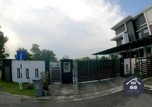 Villa Private Swimming Pool/ Ktv /bbq /party Event