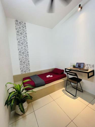 Oyo Home 90421 Suriamas Suites Condominum 2