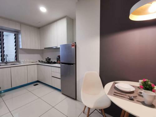 Oyo Home 90400 One Tebrau Homestay