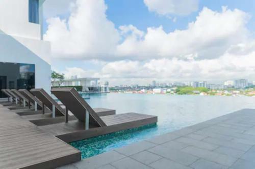 Oyo Home 90400 One Tebrau Homestay